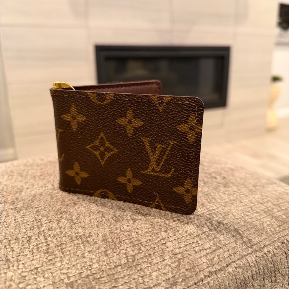 Louis Vuitton Brown Monogram Card Holder